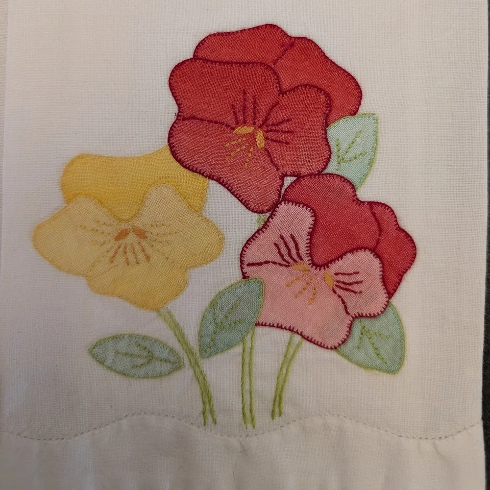 2 White Tea Towels Napkin Hand Embroidered Applique Floral Botanical Linen Blend